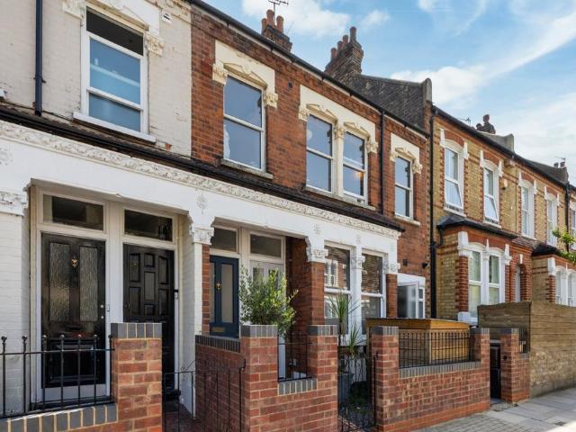 House for sale in Wandsworth, Greater London