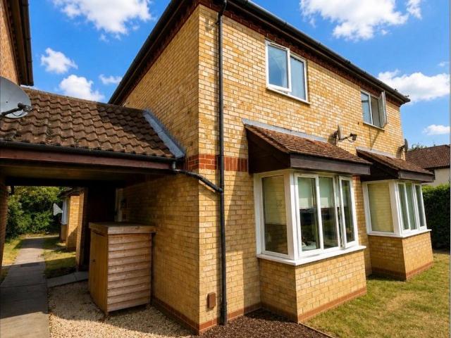 House for sale in Walnut Tree, Milton Keynes