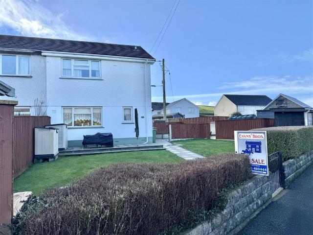House for sale in Llanybydder, Wales