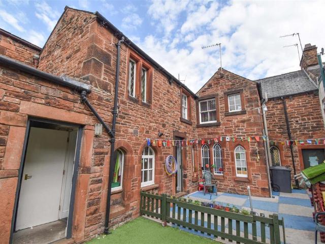 House for sale in Fell Lane