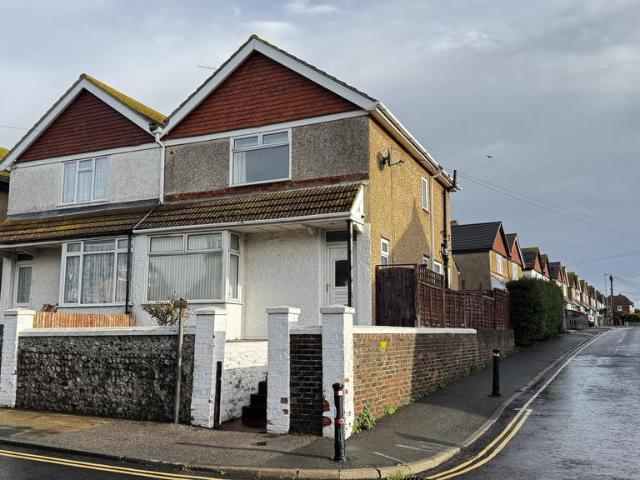 House for sale in Seaford, Iford