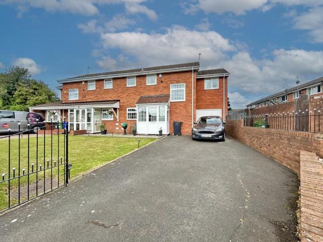 House for sale in West Coseley, Coseley