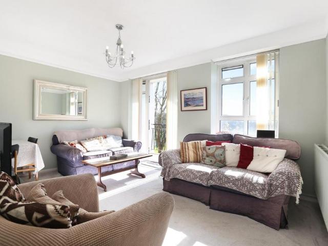 House for sale in East Dulwich, Greater London