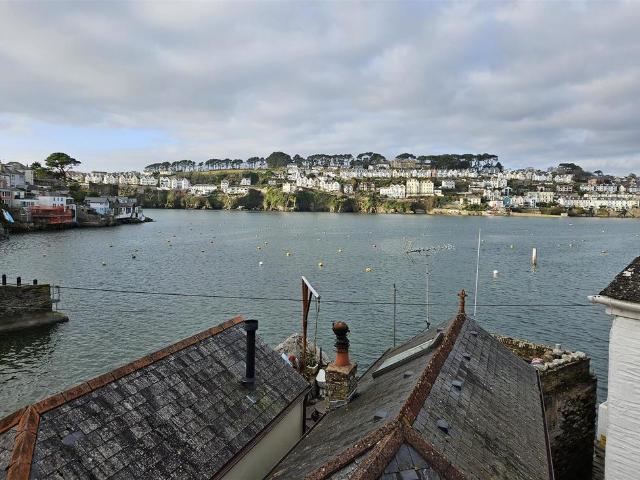 House for sale in Polruan, Cornwall