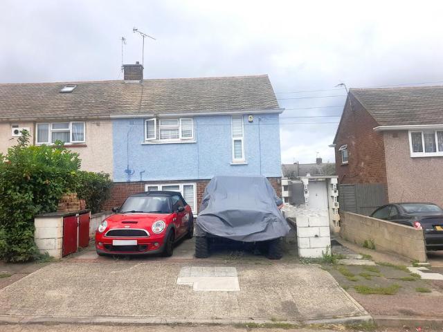House for sale in Westcourt, Hamerton