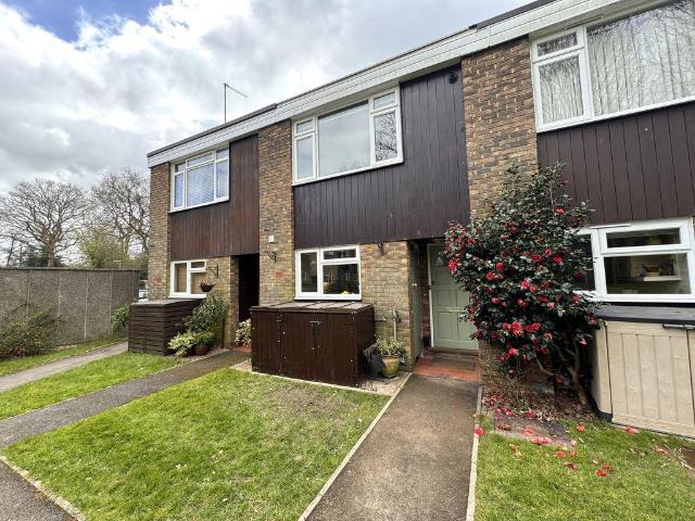 House for sale in Fole, Surrey