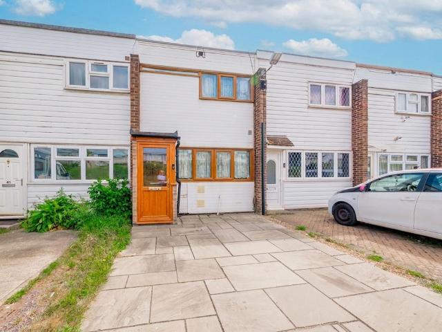 House for sale in Chadwell St Mary, Essex