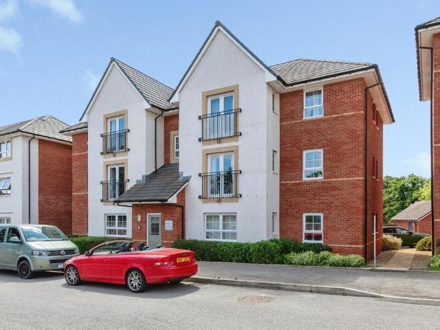Flat for sale in Chippenham, Wiltshire