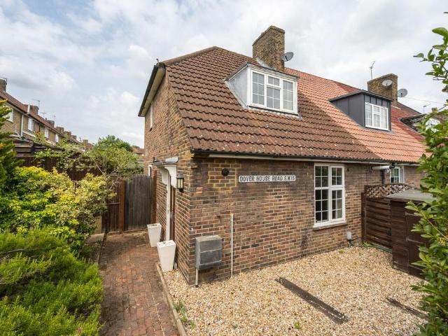 House for sale in Roehampton, Greater London