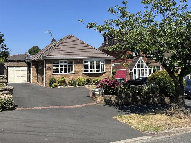 House for sale in Haden Hill, Fold Hill