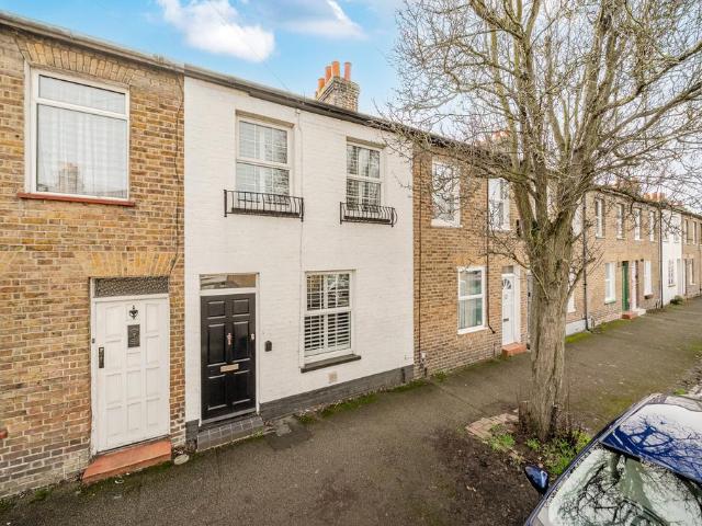 House for sale in Clewer Village, Windsor