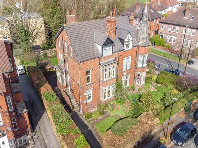 House for sale in Weetwood, West Yorkshire