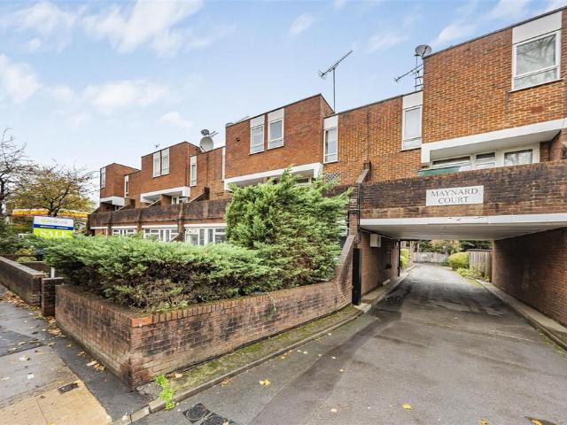 House for sale in Clewer Village, Windsor