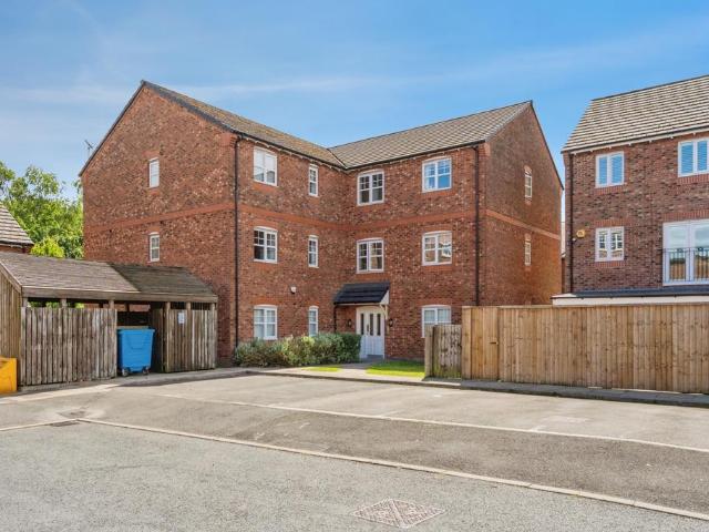 House for sale in Lee Bank, Greater Manchester