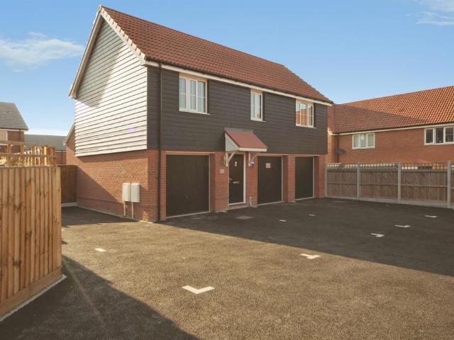 House for sale in Moreton Hall, Chedburgh