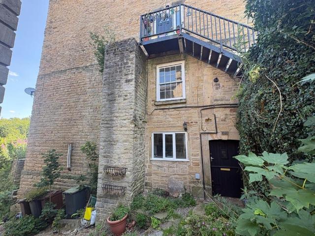 House for sale in Charlesworth, East Midlands