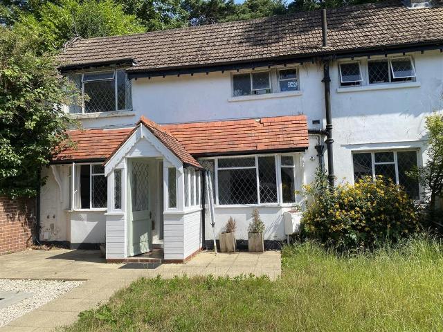 House for sale in Queens Park, Bournemouth