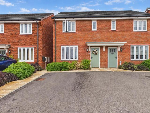 House for sale in Dines Green, Worcester
