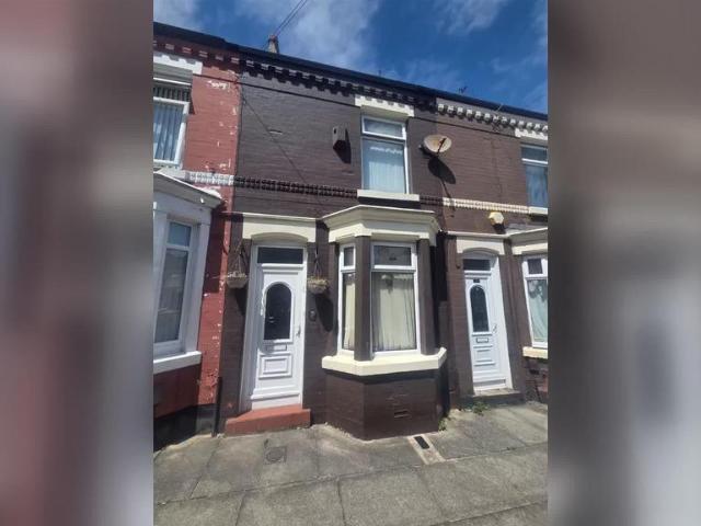 House for sale in Cabbage Hall, Calderstones