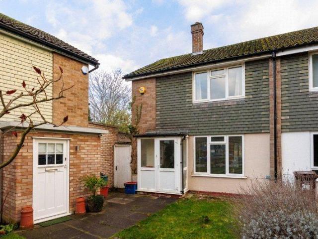 House for sale in London Borough of Hounslow, Greater London