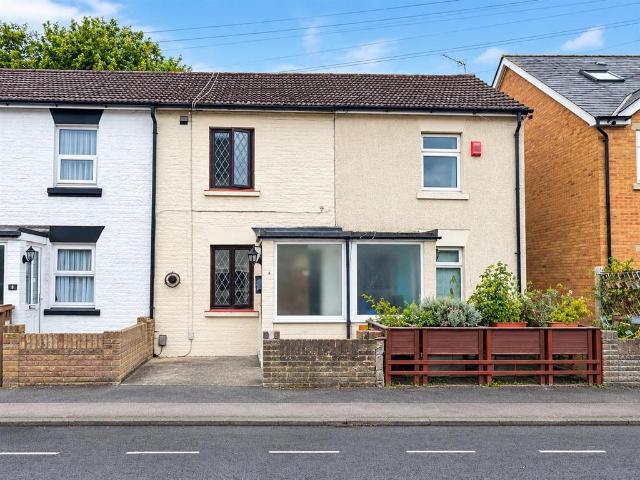 House for sale in Greater London