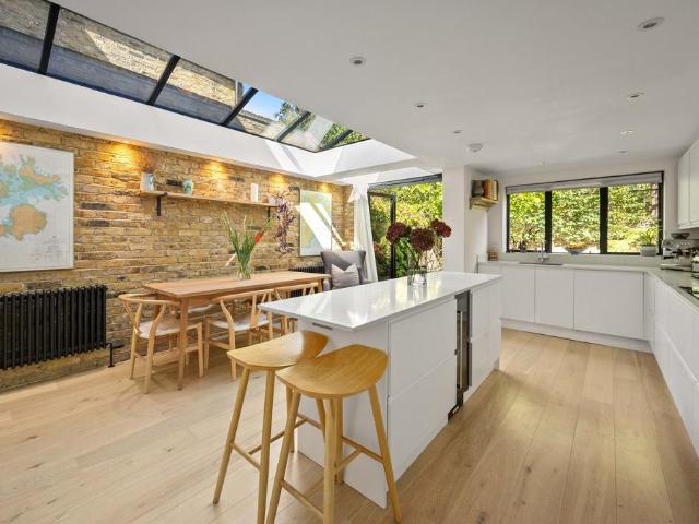 House for sale in Kensal Town, Greater London