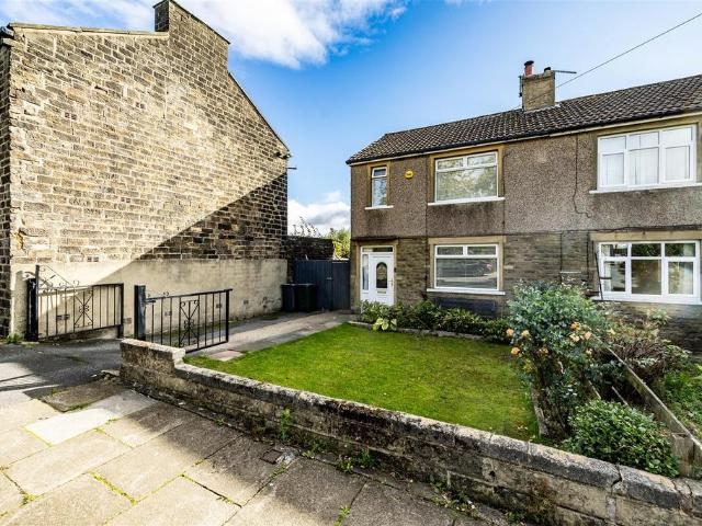 House for sale in Beldon Hill, Bradford
