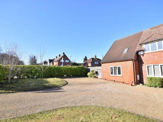House for sale in The Wells, Surrey