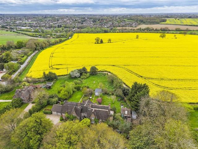 House for sale in Five Acres, Hertfordshire