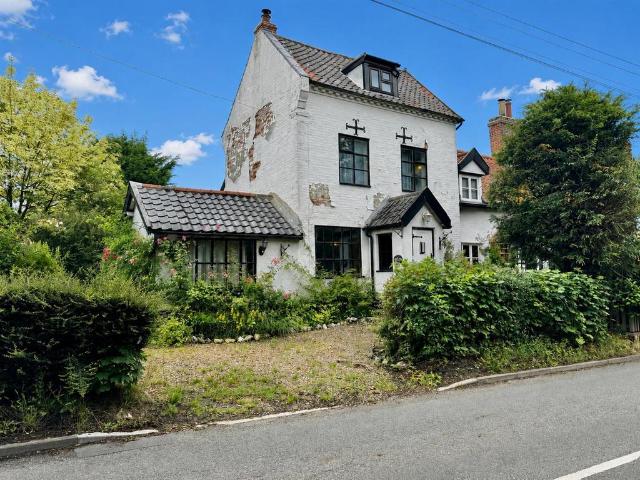House for sale in Burgh St Peter, Norfolk