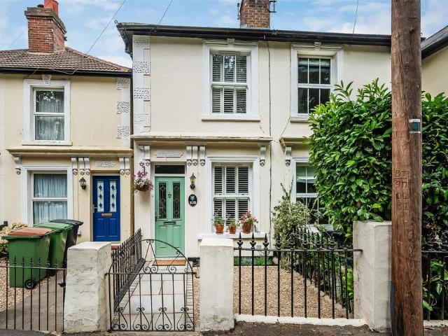House for sale in Pachesham Park, Surrey