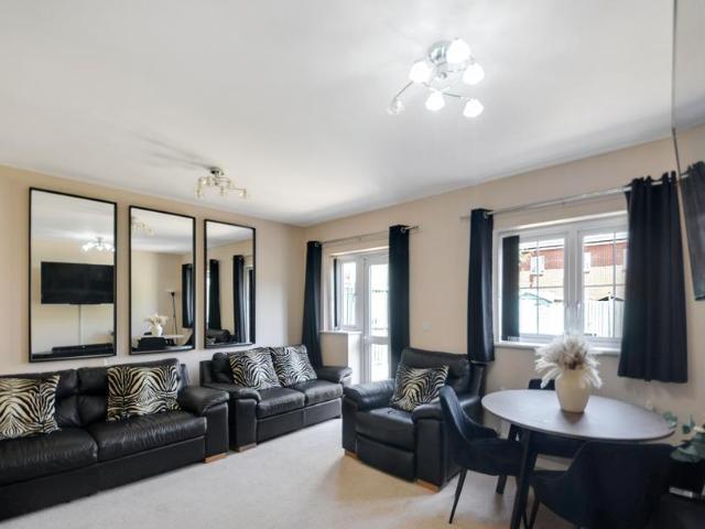 House for sale in Britwell, Slough