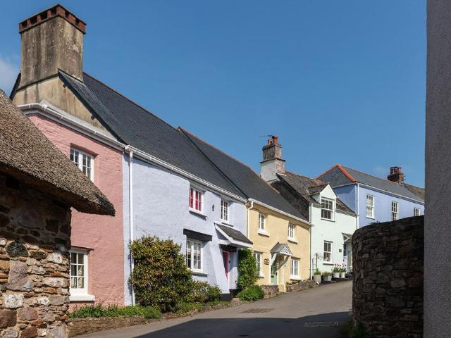 House for sale in Strode, Devon