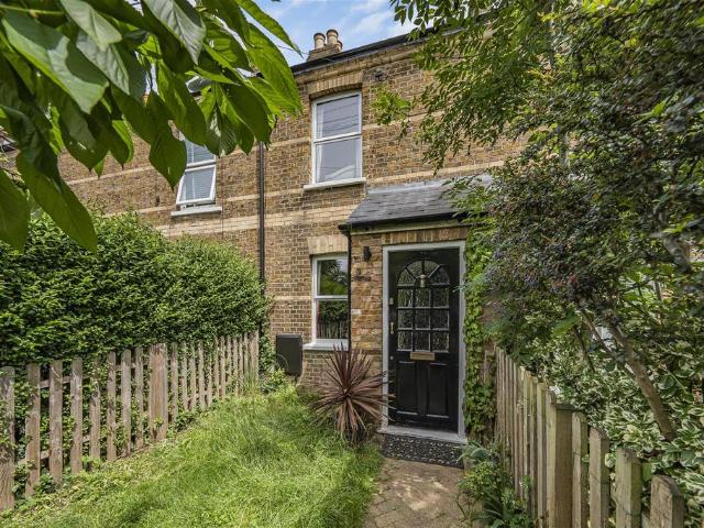 House for sale in Clewer Village, Windsor