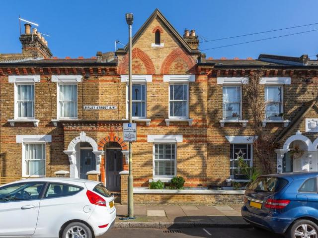 House for sale in Clapham Junction, Greater London