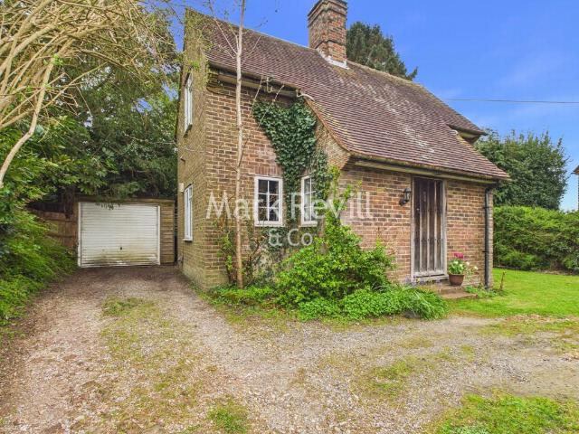 House for sale in Perryfields, West Sussex