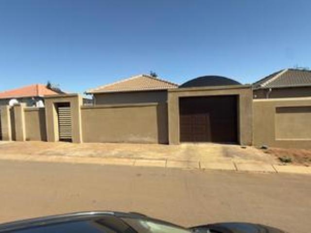 House for sale in Vosloorus, Gauteng