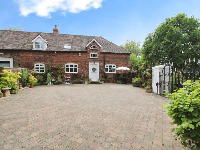 House for sale in Aldridge, West Midlands