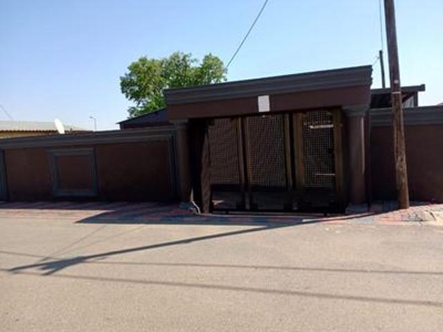 House for sale in Nooitgedacht, Gauteng