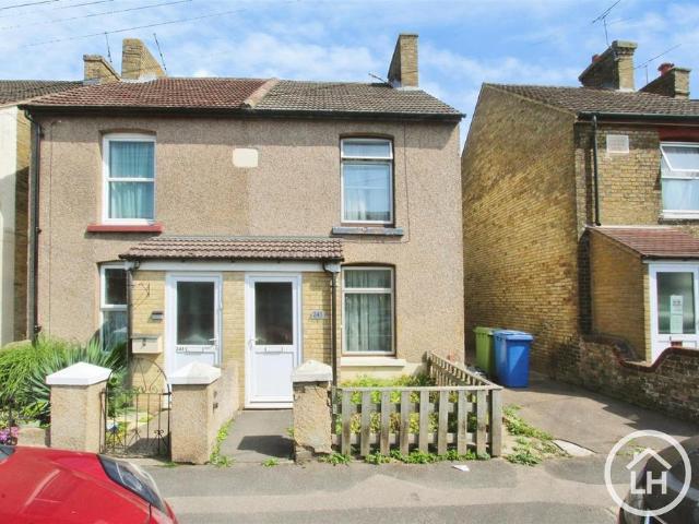 House for sale in Regent Quay, Oad Street