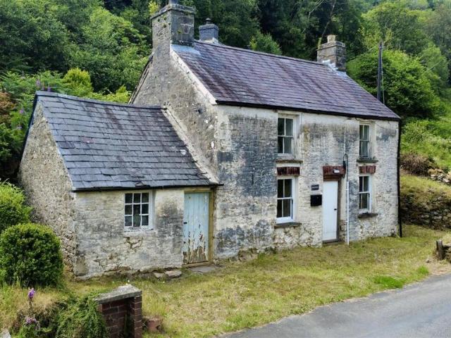 House for sale in Wales