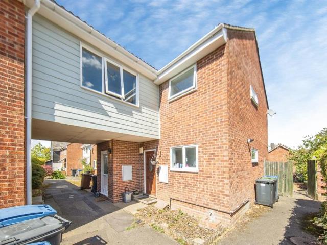 House for sale in Chelmondiston, Suffolk