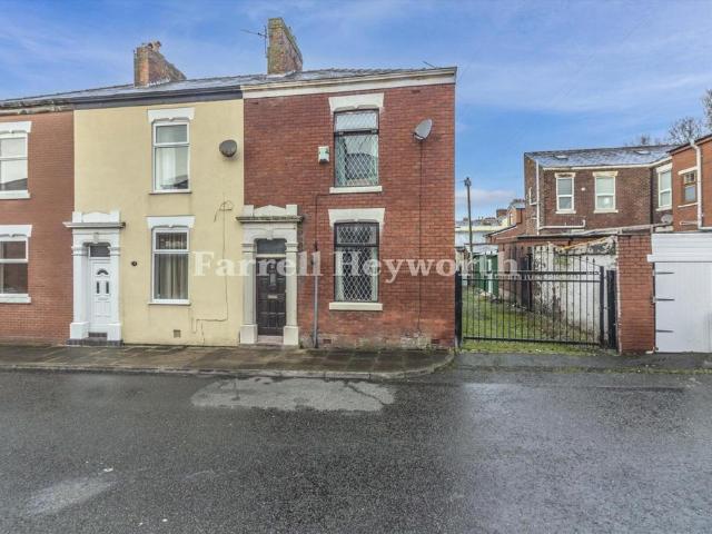 House for sale in Deepdale, Higher Bartle