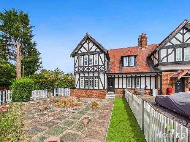 House for sale in Rhosywaun, Chirk