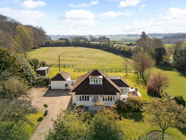 House for sale in Horsleys Green, Stokenchurch