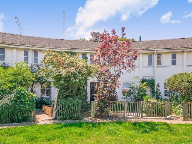 House for sale in King's Cross, Greater London