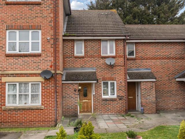 House for sale in London Borough of Merton, Mitcham