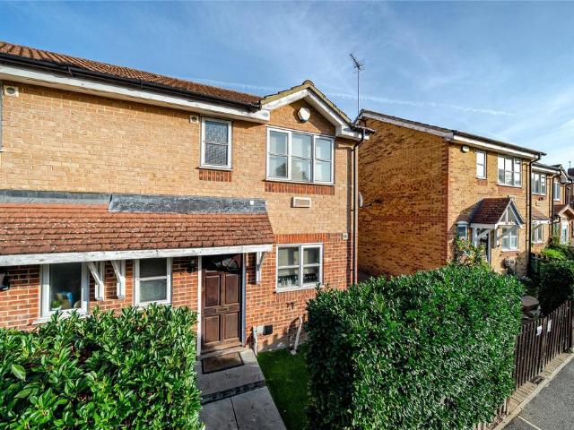 House for sale in London Borough of Bromley, Greater London