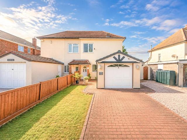 House for sale in Hillborough, The Bridge