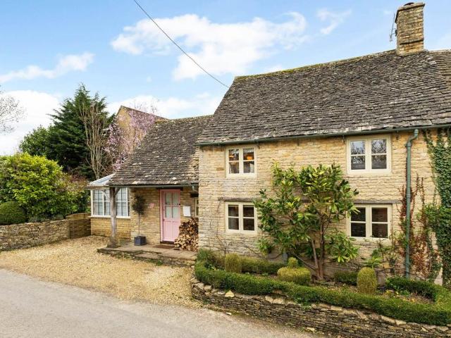 House for sale in Black Bourton, Oxfordshire